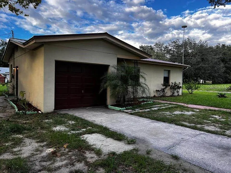 2 bed, 1.0 bath, 988 sqft, $1,500 — Photo 2