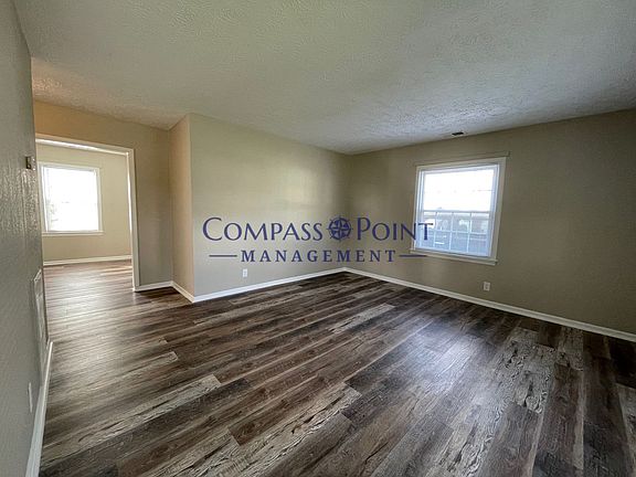 2nd image of 1514 Oak Hill Dr