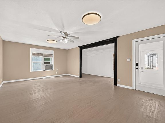 4th image of 1403 N Avenue F