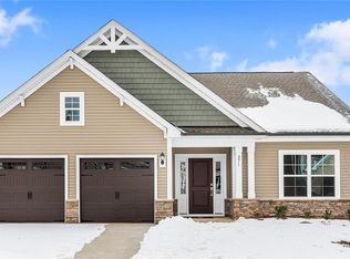 271 Morning Star Dr, Advance, NC 27006