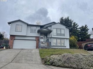 439 SW 30th Ct, Troutdale, OR 97060