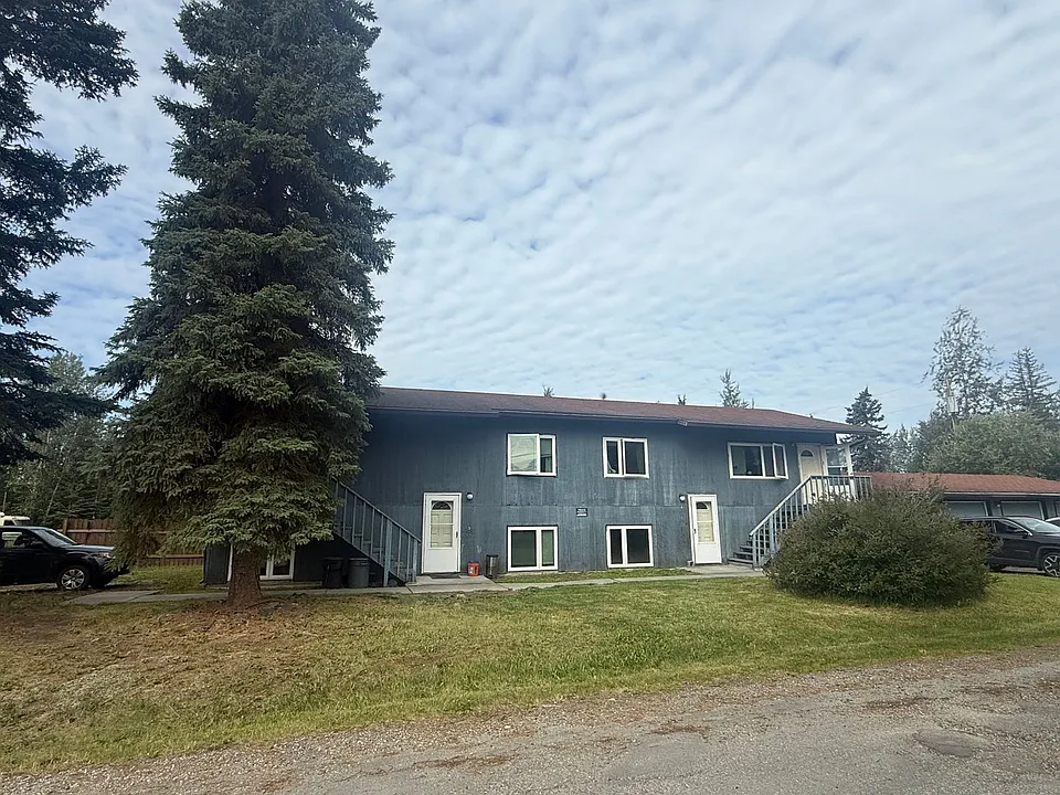 2406 Mercier St