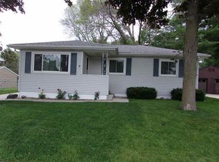 1122 Wren Rd, Waterloo, IA 50701