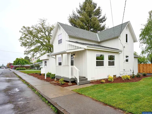221 E Main St, Sublimity, OR 97385