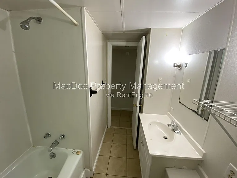 130 Janney Ct — Photo 27