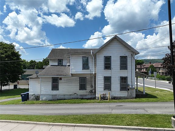 2nd image of 360-362 Main St