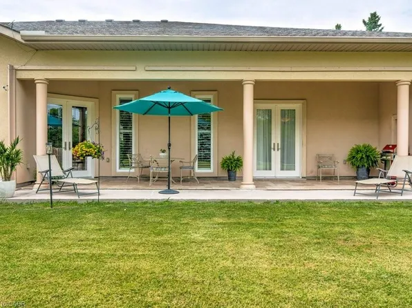 2462 Side Road 2, Burlington, ON L7P 0H1