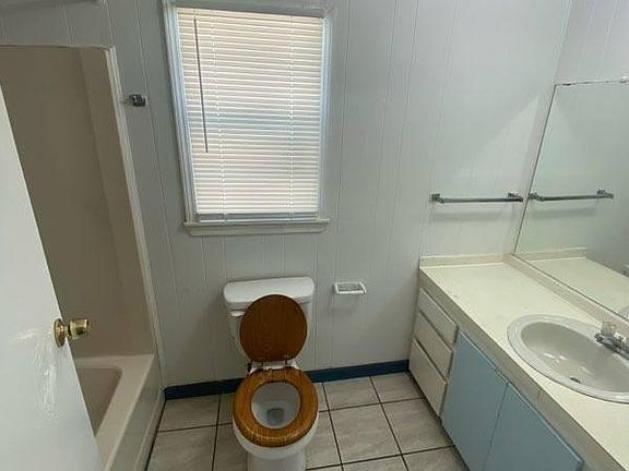 5th image of 8401 Dudley Ave