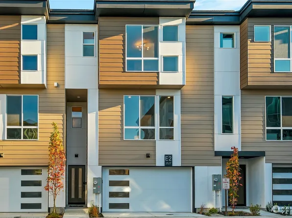 2527 Gibson Road #E4, Everett, WA 98204