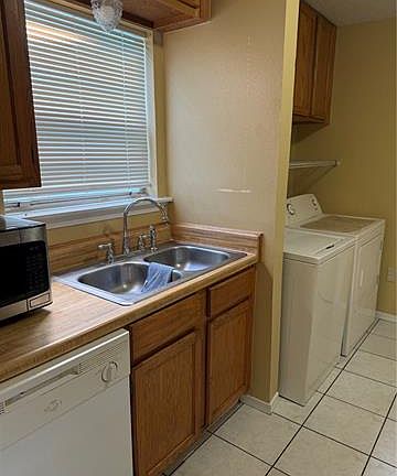 5th image of 9411 Dinkins St