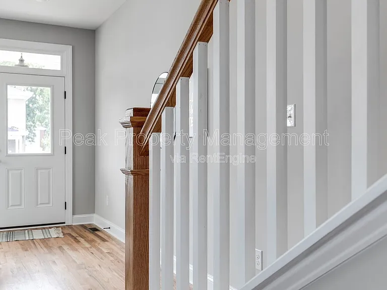 3204 Delaware Ave — Photo 14