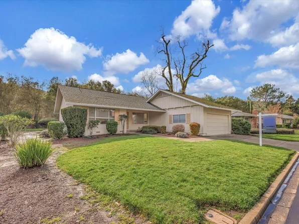 427 Meadowgreen Drive, Santa Rosa, CA 95409