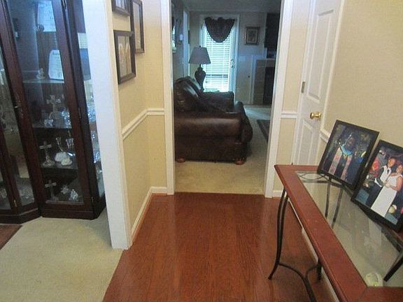 2nd image of 5531 Chatham Woods Dr