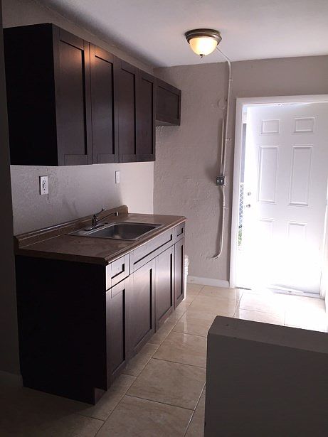 2nd image of 1270 NW 9th St