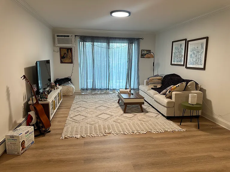 8936 N Parkside Ave #206 — Photo 2