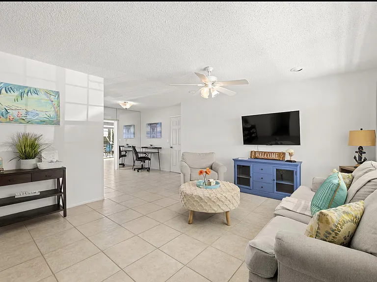 SE Harbor View Dr — Photo 6
