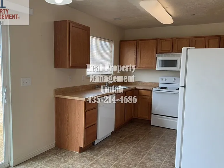 1414 S 675 E — Photo 2