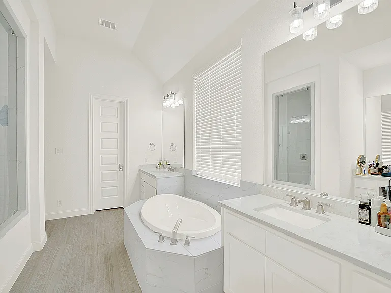 6826 Hallie Loop — Photo 39