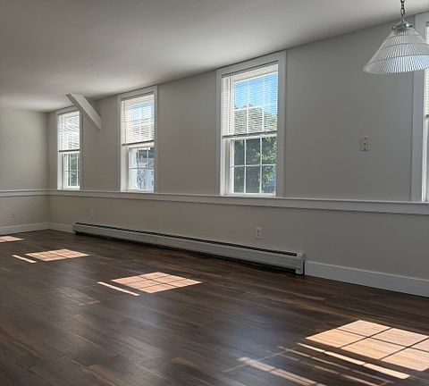 5th image of 71 Grove St APT 5
