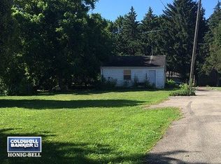 216 Central Ave, Genoa, IL 60135