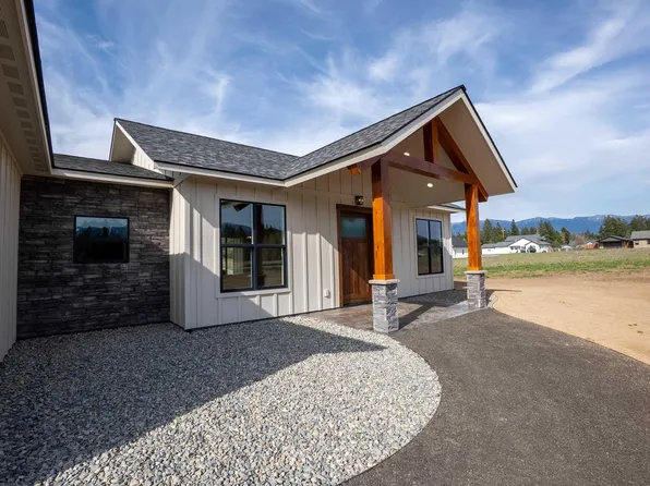 167 Airstrip Rd, Moyie Springs, ID 83845