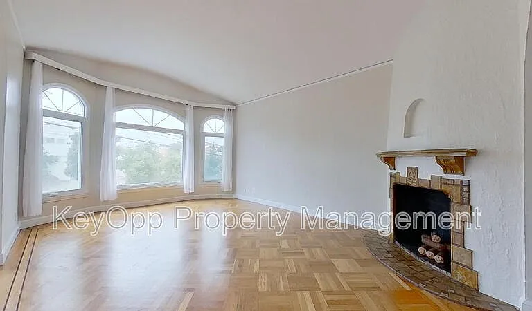 534 30th Ave — Photo 2