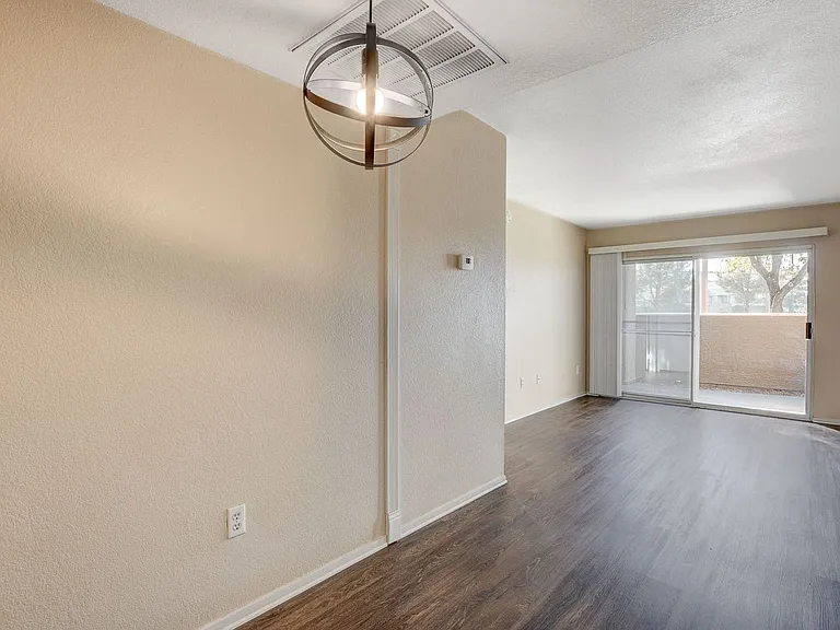 8070 W Russell Rd #1064-11 — Photo 10