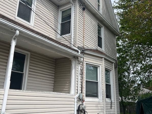 70 Columbus Ave, Stratford, CT 06615