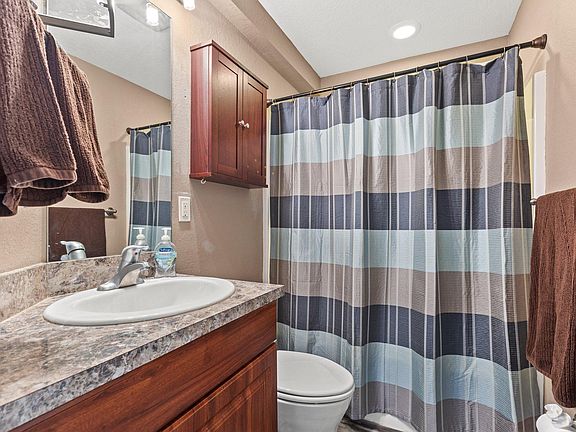 3rd image of 31 16th St S