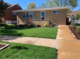 5831 Eichelberger St, Saint Louis, MO 63109