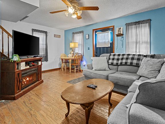 4th image of 207 E Taylor St