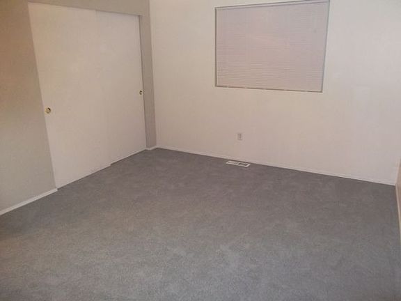 5th image of 2908 178th Pl NE