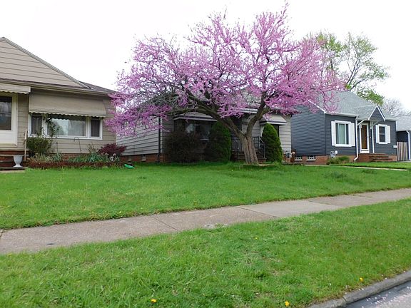 3rd image of 8206 Chesterfield Ave