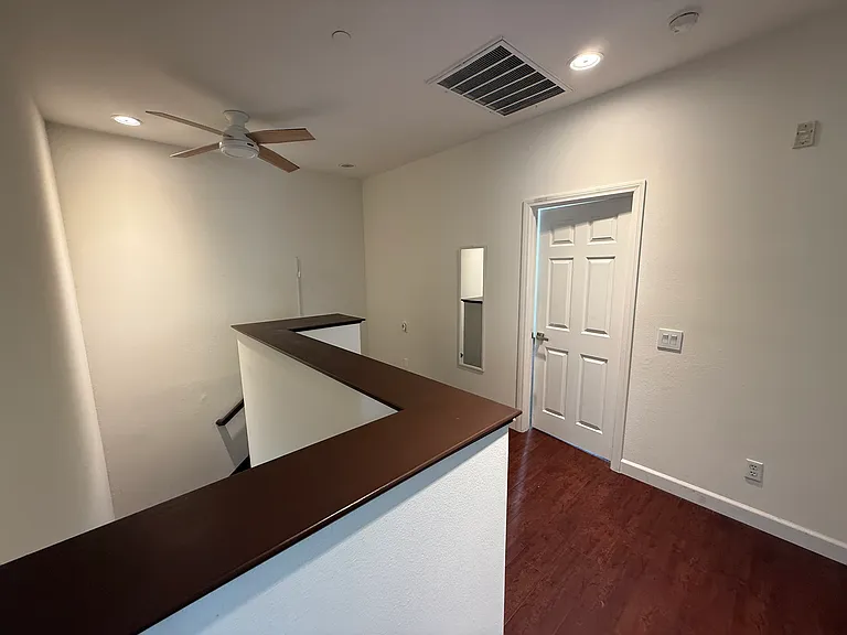 181 Martindale Way — Photo 2