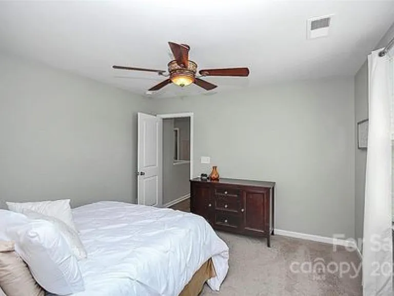 5316 Merwyn Ave — Photo 23
