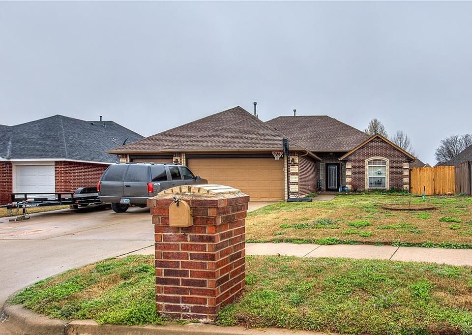 1st image of 333 E Plantation Ter