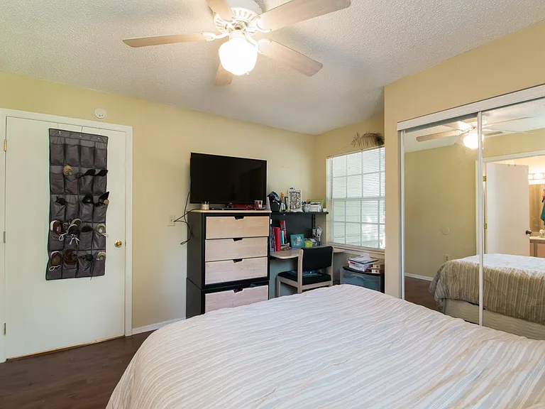 3705 SW 27th St #228 — Photo 15