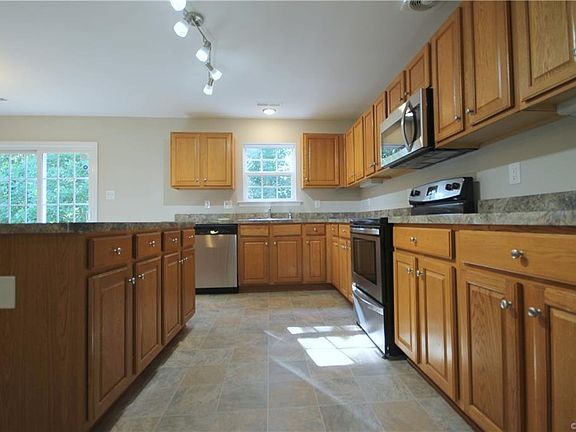 5th image of 8025 Heavenly Valley Dr