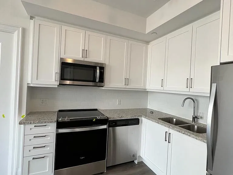20 Gatineau Dr #1511 — Photo 9