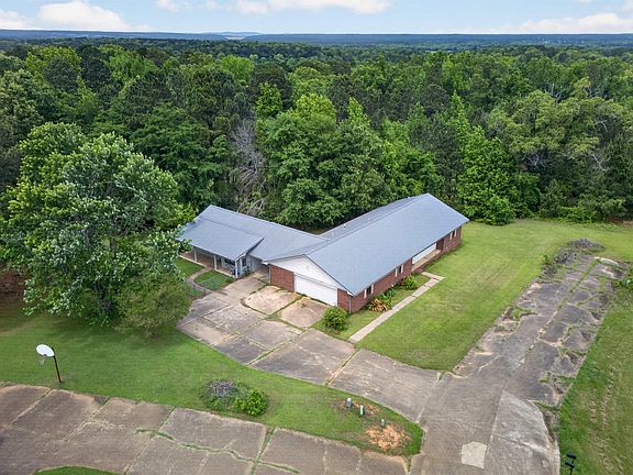 5th image of 103 Twin Oaks Dr