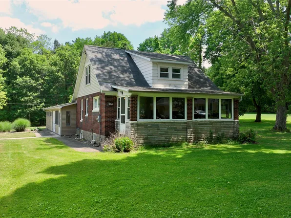 7461 Daggett Rd, Girard, PA 16417