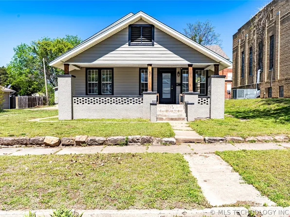 133 W 8th Ave, Bristow, OK 74010