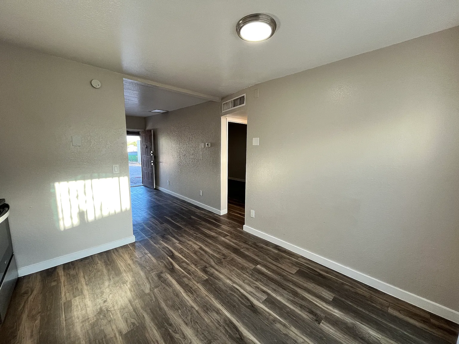 1 bed, 535 sqft, $1,050 — Photo 3