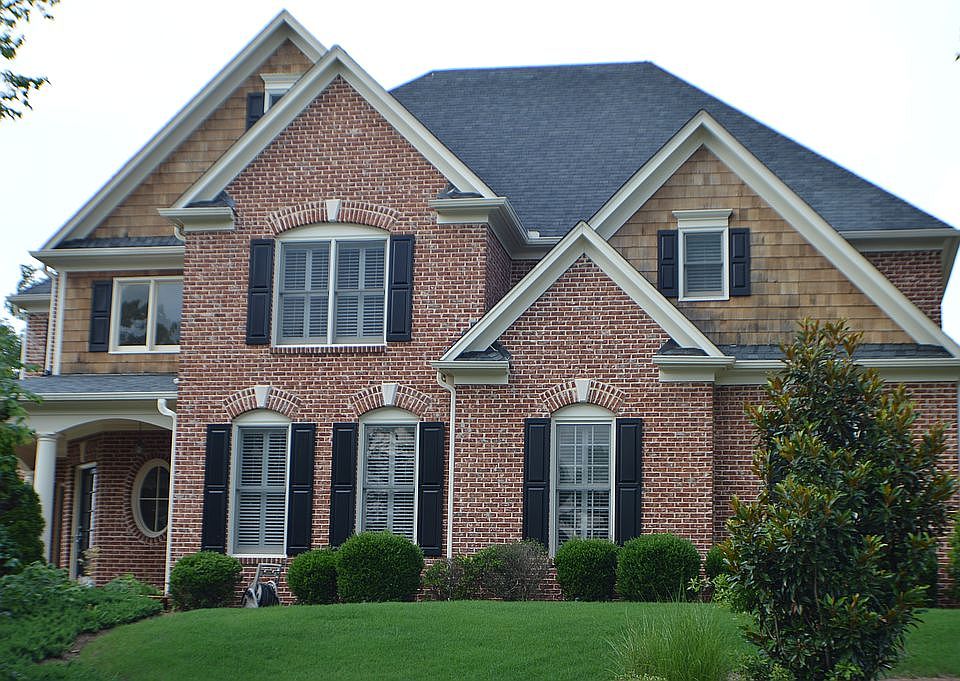 3 Sided Brick with Fin Bsmt