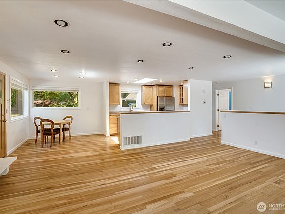 5th image of 2629 SW 308th Street