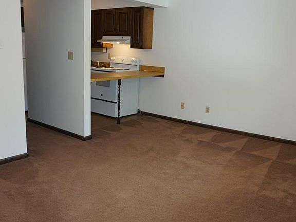 5th image of 28 Stewart Park APT B