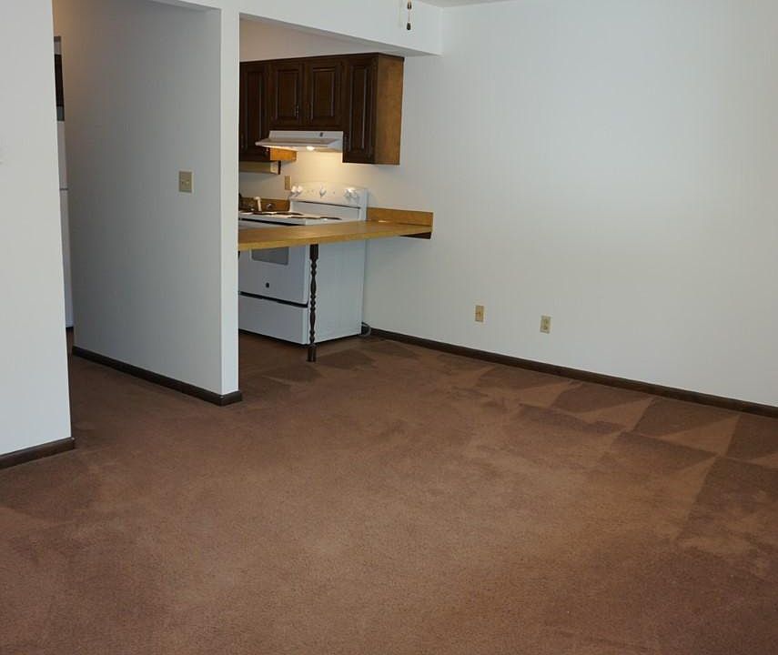 2nd image of 28 Stewart Park APT F