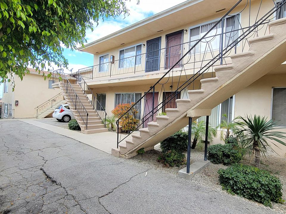 1st image of 915 Edgewood St #212