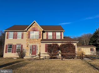 85 E Summit Dr, Littlestown, PA