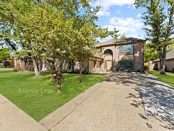 2nd image of 4826 Brooklawn Dr